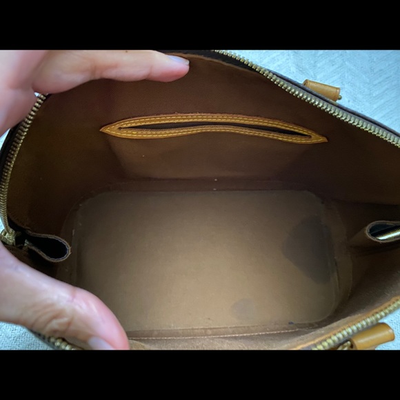 LV Monogram - Alma - Picture 8 of 10